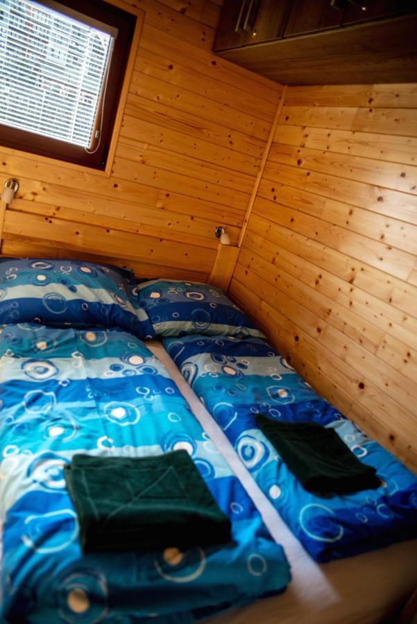Hotel Houseboat Bonanza Praga Exterior foto
